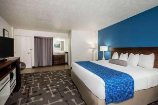 Baymont by Wyndham Spokane - Spokane - 6