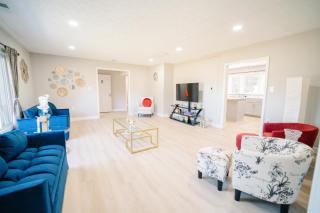 Great Falls Modern Escape 10BR 5BA Luxury Retreat - Great Falls - 7