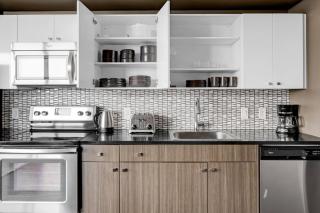 Downtown 1BR w Luxury Amenities Rooftop Views BOS-505 - 3