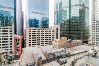 Blueground The Loop pool gym nr Willis CHI-1179 - 4