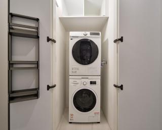 Hotel The Botanik Sewoon Myeongdong - 2