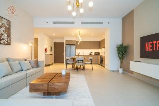 Cozy 2-Bed Home with Burj Khalifa Views 204GR-2 - Dubai - 8