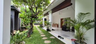 Rumah Mimpi Guest House - Lovina - 0