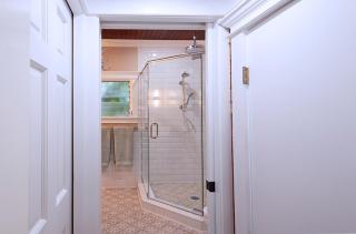 Pineapple Cottage - 1