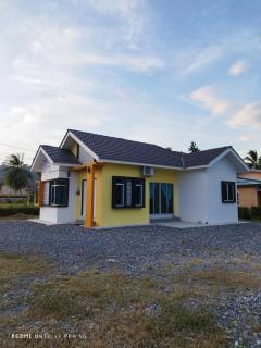 Adellea Homestay - Kangar - 9