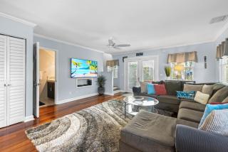 Paradise Place Duval Square - 4
