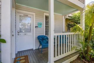 A Slice Of Paradise -Shipyard Palms - 8
