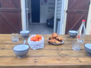 Les pieds dans l'eau T2 E - 0