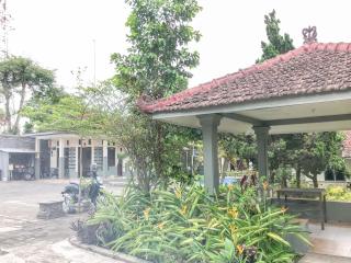Villa Bunga Guest House RedPartner - Malang - 3