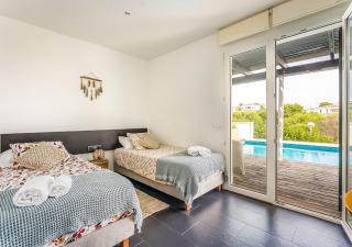 Elegant villa in Cala Llonga with harbour views, Menorca - Cala Llonga - 2