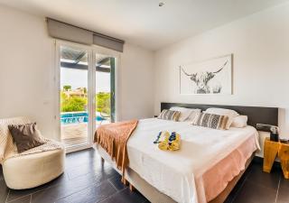 Elegant villa in Cala Llonga with harbour views, Menorca - Cala Llonga - 1