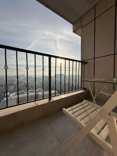 Travelers Lodge apartment 182 in the heart of the city - Bishkek - 4
