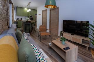 Valencia El Carmen, estupendo piso nuevo, con ascensor - 1