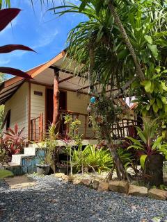Blue Sky Bungalow - Ko Jum - 8