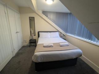 Stadium Three Bedroom - Town Moor - 2