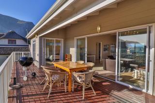 Tides - Bettyʼs Bay - 0