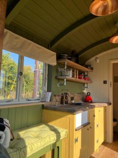 'Bramley' Hut on private farm - 4