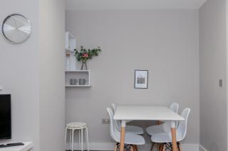 Family Self-contained Apartment - Sheffield - 6