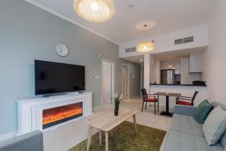Sea View, Easy Access, Close to All Amenities - 7