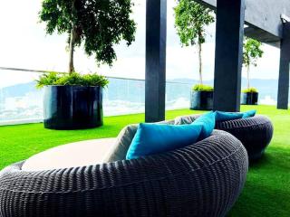 CoZY FAMILY STAY GEORGETOWN 3BR -10PAX URBAN - Jelutong - 3