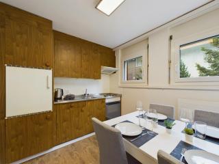 Pure Comfort! Entire Apartment with Abundant Space near Zermatt with parking! - Täsch - 4