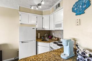 Heated Pool Beach View Beachside Haven Balcony - 1