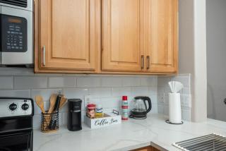 Modern 2BR-Spring Training! w Pool, Gym & Parking - Tempe - 2