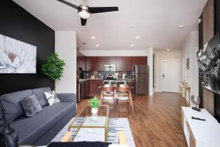Sleek 1BR w Gym, Parking, Near King Wms&Towers - San Antonio - 6