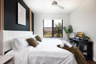 Modern 2BR Retreat-w Prkng,Near Rvrwlk & Conv Ctr - San Antonio - 9
