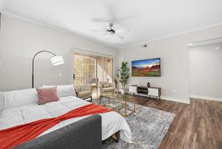 Stylish 2BR - Scottsdale, Pet-friendly, Sunrise Peak - Scottsdale - 1