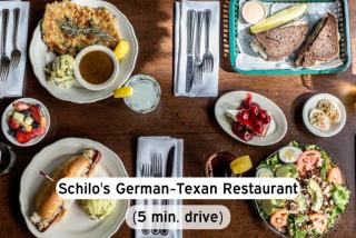 Cozy 2BR On Rvrwalk Gym and Parking Near Conv Ctr - 1