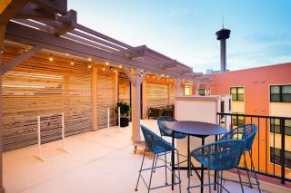 1BR Escape-w Parking, Near Riverwalk & Conv Ctr - San Antonio - 4