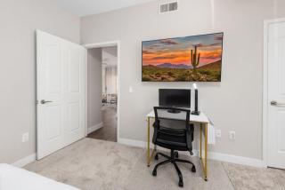 Chic 2BR - Scottsdale, Pet-friendly, Sunrise Peak - 5