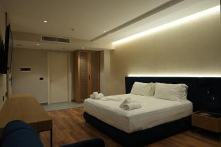 Bounty Hotel - Golem - 2