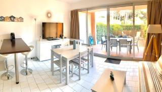 "L'Escale" T2 dans résidence avec Piscine, plage à 150m, Parking - Sainte-Maxime - 0