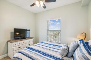 Gulf Crest 2005 - 2 Bedroom 2Bathroom withFantastic View! Family Friendly! Sleeps 8 condo - Panama City Beach - 1