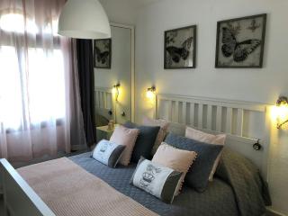 Beautiful house with swimming pool - 8