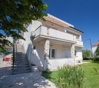 Apartments & Rooms Dekanic - Baška - 0