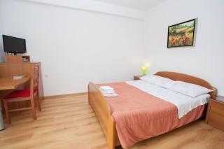 Apartments & Rooms Dekanic - Baška - 3