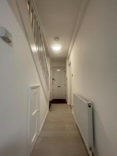 Cosy Ground Floor Flat Next to the Tube - 4