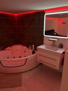 Love room - Camaret-sur-Aigues - 8