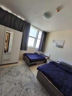 Super deluxe apartment with sea view - Ajman - 3