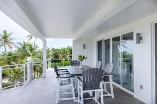 Balanciaga Villa - Turtle Cove - 3