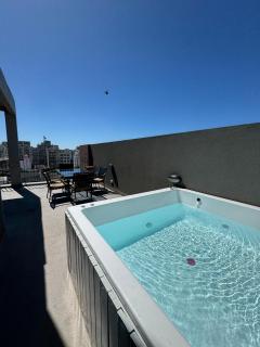 Check and Home - Olavarria - 2 Huéspedes Moderno con Terraza, Parrilla y Jacuzzi - Mar del Plata - 4