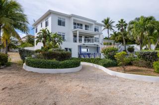 Balanciaga Villa - Turtle Cove - 7