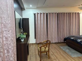 Home Town Resort - Nālāgarh - 8