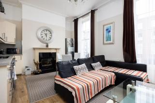 3 Bed Apt In Phibsborough-12 Min Walk to The Spire - 5