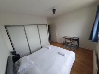 Le Drapeau : Apt 2 Personnes, 1 ch, avec Balcon - Dijon - 3
