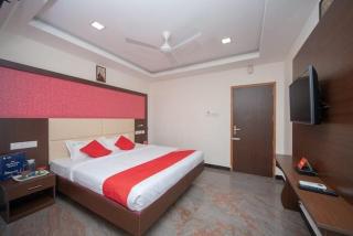 Famous Residency - Tiruchchirāppalli - 4