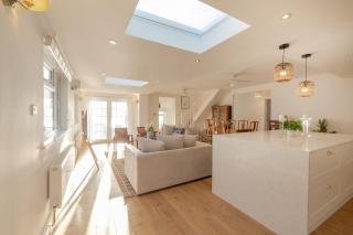 Luxury Cornish Seaview Bungalow - 9